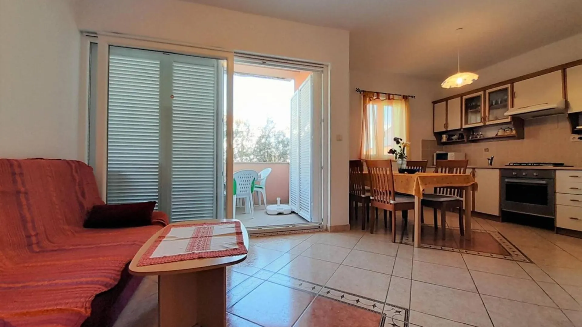 Charming Apartment Tihana With Washing Machine Krk Town Guest house