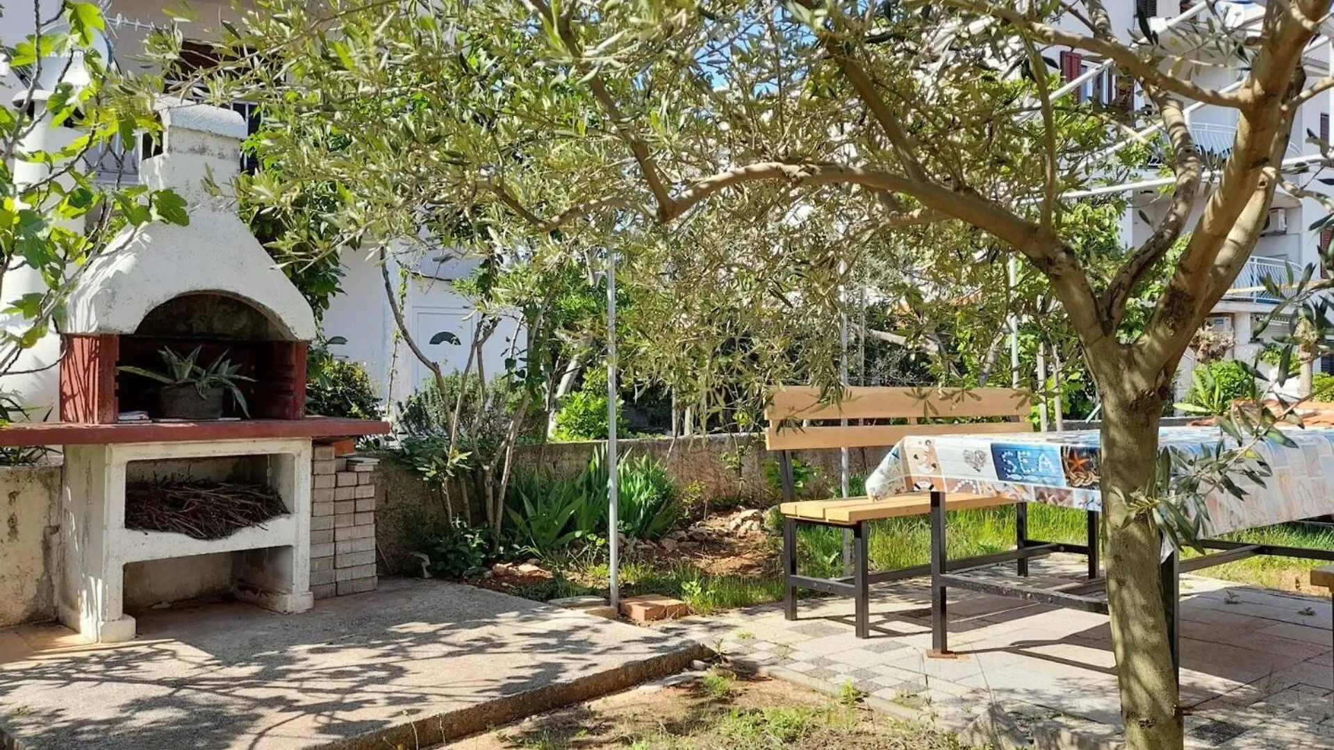 Charming Apartment Tihana With Washing Machine Krk Town Guest house